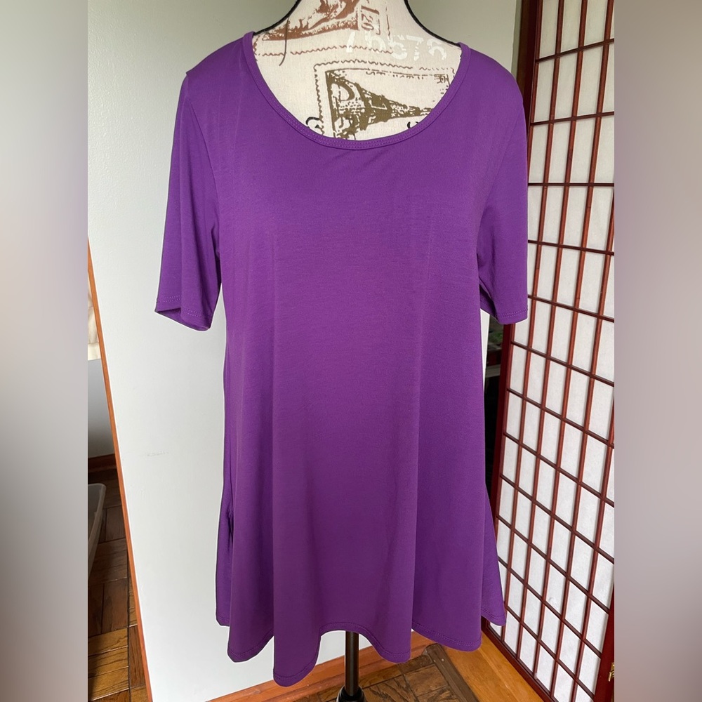 LuLaRoe Purple Women's Tunic Top, Size M